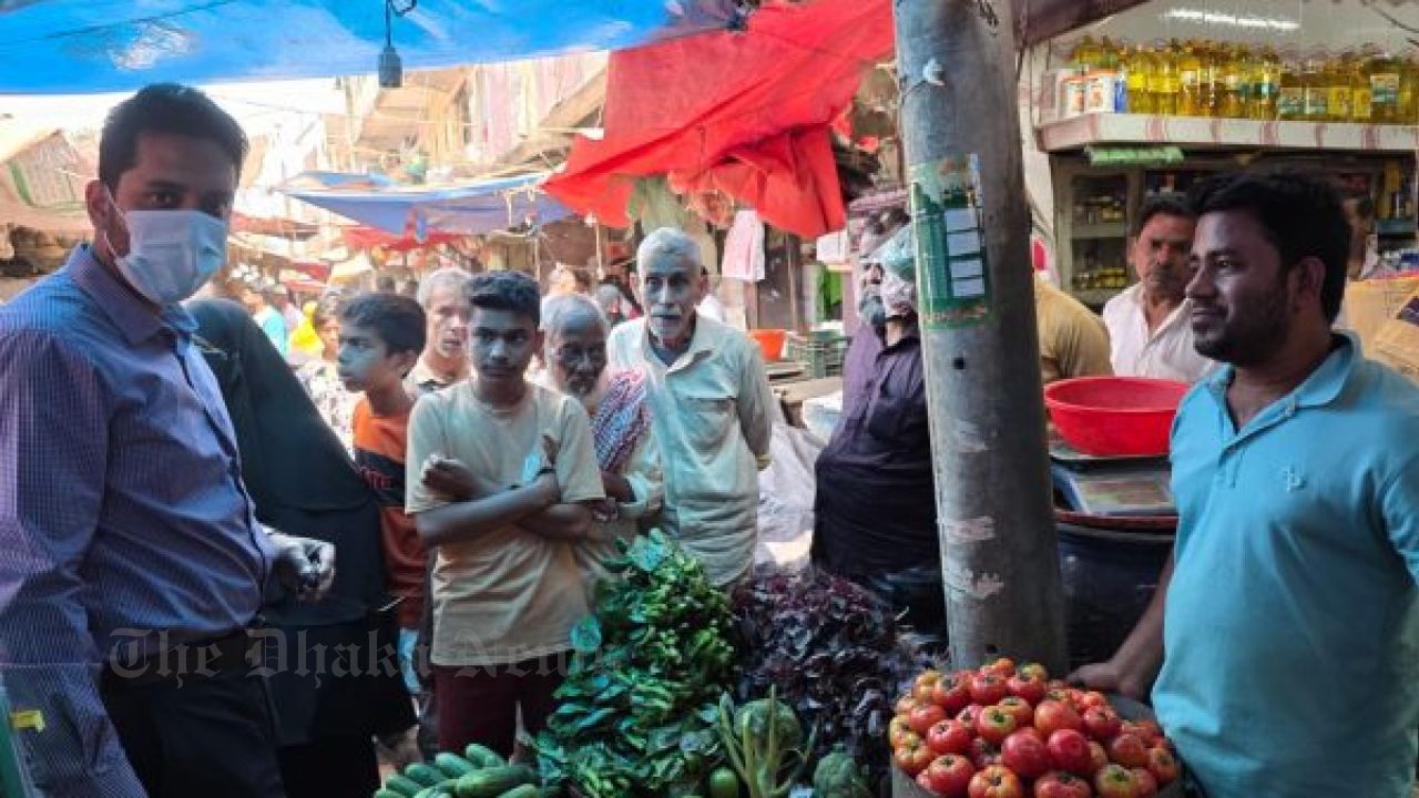 Mobile Court Fines 4 Traders Tk 20,000 in Chandina